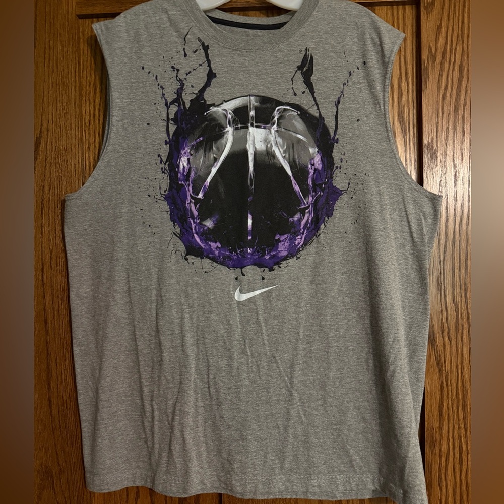 Nike Men’s Gray and Purple Muscle Tee